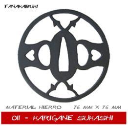 Tsuba 011 - KARIGANE SUKASHI
